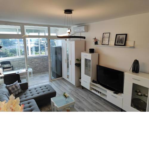 Apartment Zara with garage