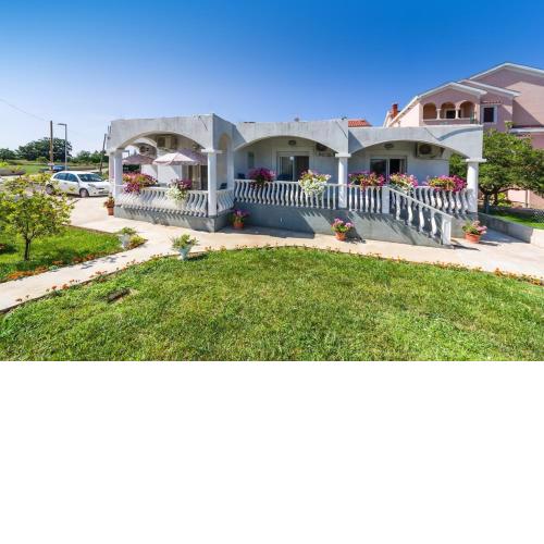 Apartment Zaton 15000d