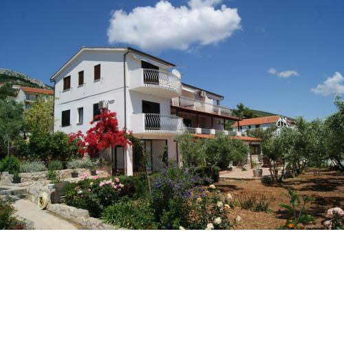 Apartment Zavala 553d