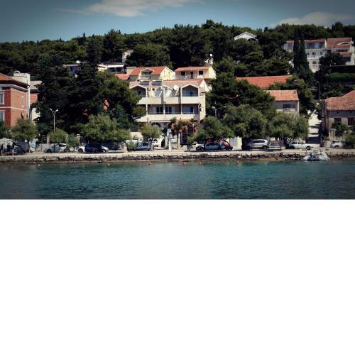 Apartmenthaus Kosirina-Tisno
