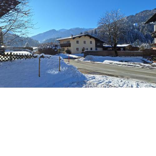 Apartmenthaus Thussn, Ski slope & gondola lift, hiking & MTB,