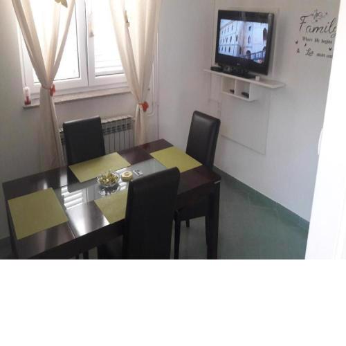 Apartments Amalia - Two Bedroom Apartment with Terrace