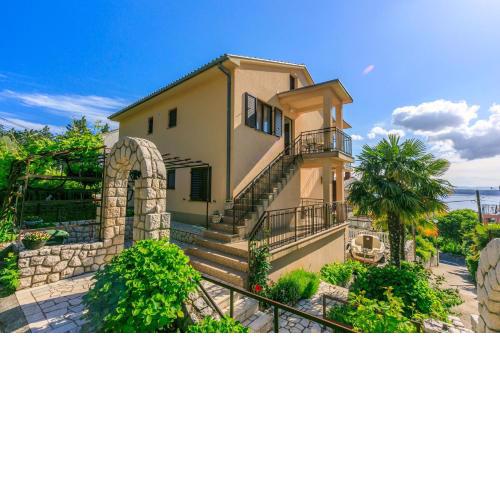 Apartments and Room Ruzica