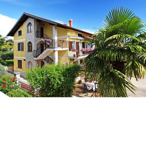 Apartments and Rooms Branka