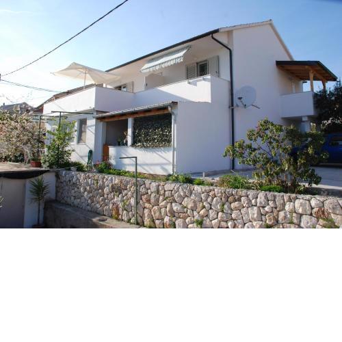 Apartments and rooms with parking space Hvar - 13161
