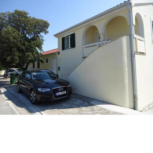 Apartments Antonija Punta Skala next to Falkensteiner Resort
