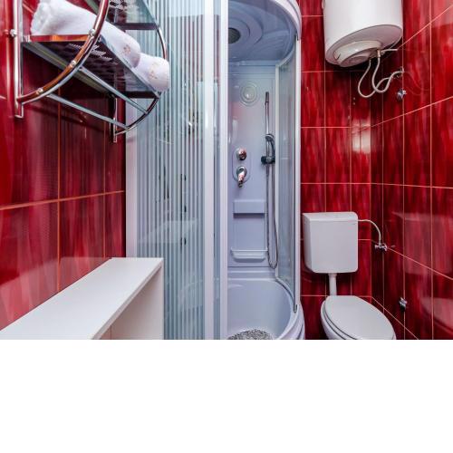 Apartments Aura - Comfort Studio Apartment 7 with shared swimming pool