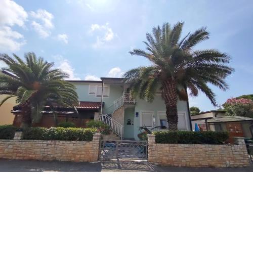 Apartments Azalea, Umag