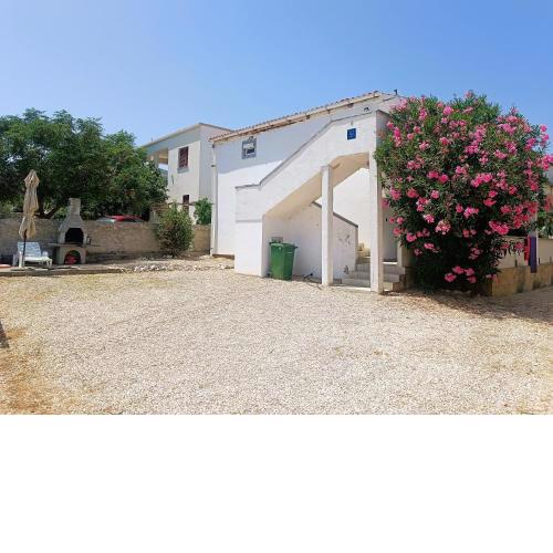 Apartments Babic 50 meters from the beach