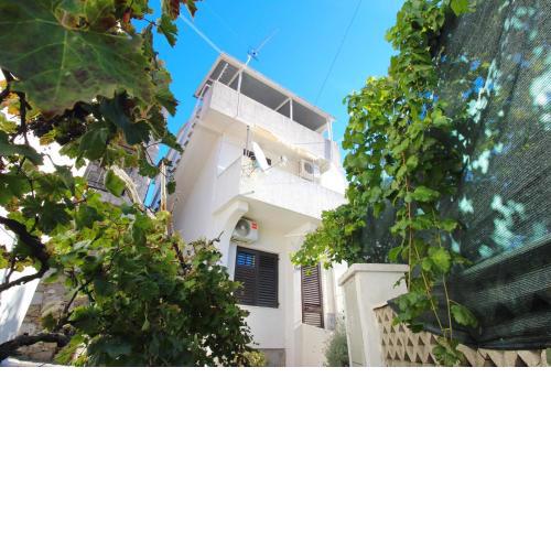 Apartments Bugi