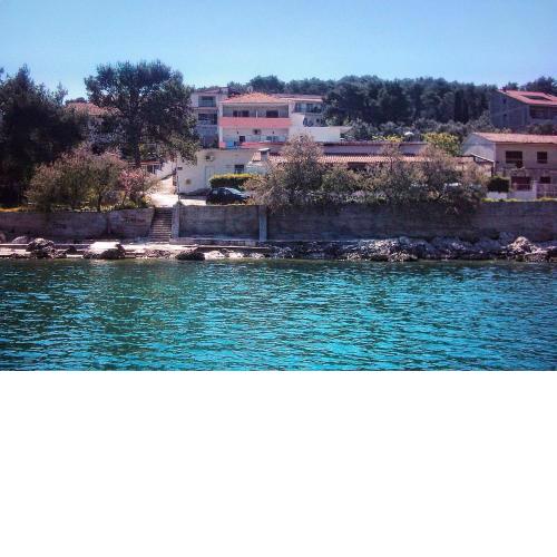 Apartments by the sea Arbanija, Ciovo - 1085