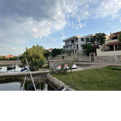 Apartments by the sea Banjol, Rab - 19752