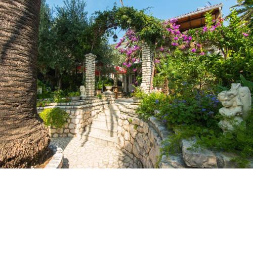Apartments by the sea Barbat, Rab - 14884