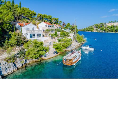 Apartments by the sea Bobovisca na Moru, Brac - 16118
