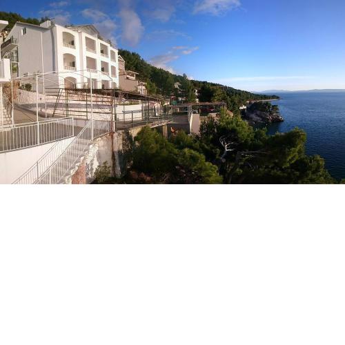 Apartments by the sea Brela, Makarska - 6674