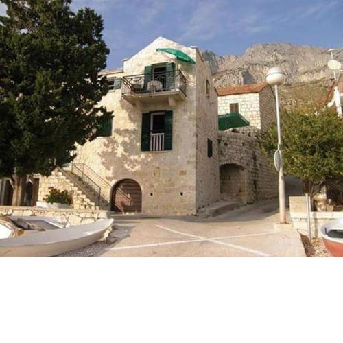 Apartments by the sea Brist, Makarska - 16098