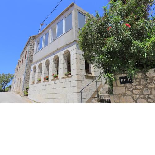 Apartments by the sea Brist, Makarska - 18859