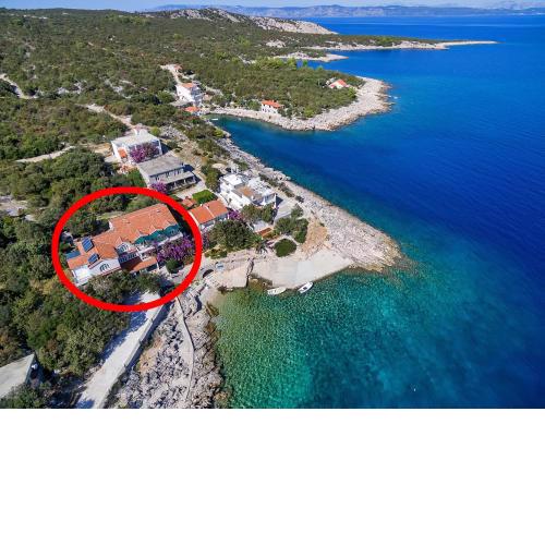 Apartments by the sea Cove Pokrivenik, Hvar - 10427