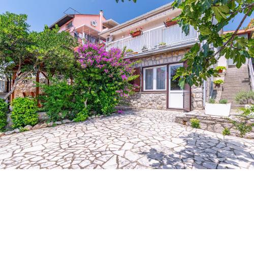 Apartments by the sea Crikvenica - 21501