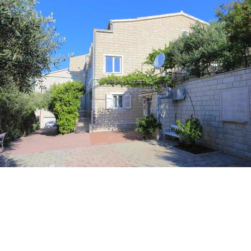 Apartments by the sea Duce, Omis - 2737