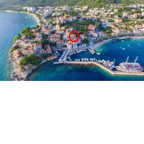 Apartments by the sea Gradac, Makarska - 16039