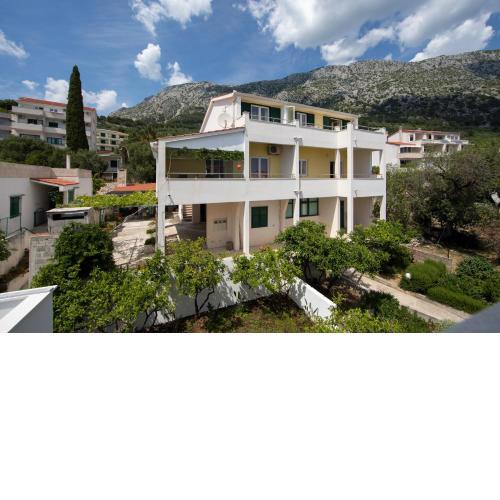 Apartments by the sea Igrane, Makarska - 18069