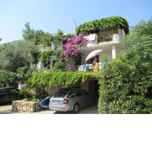 Apartments by the sea Ivan Dolac, Hvar - 4584