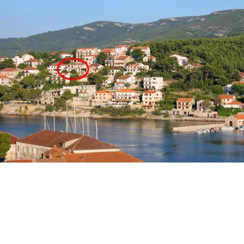 Apartments by the sea Jelsa, Hvar - 15348