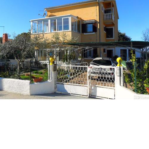 Apartments by the sea Kozino, Zadar - 11169