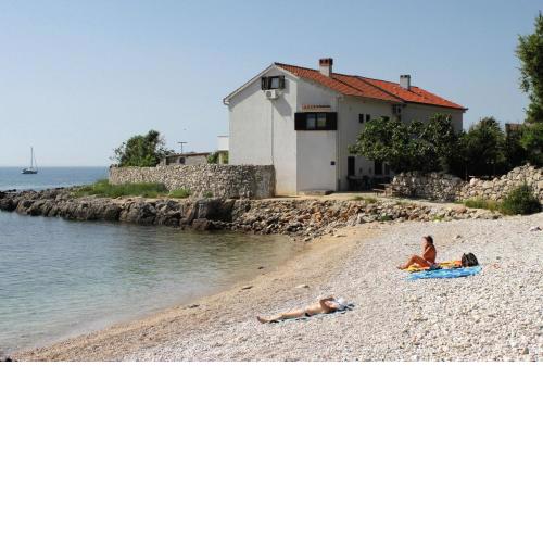 Apartments by the sea Krk - 5400