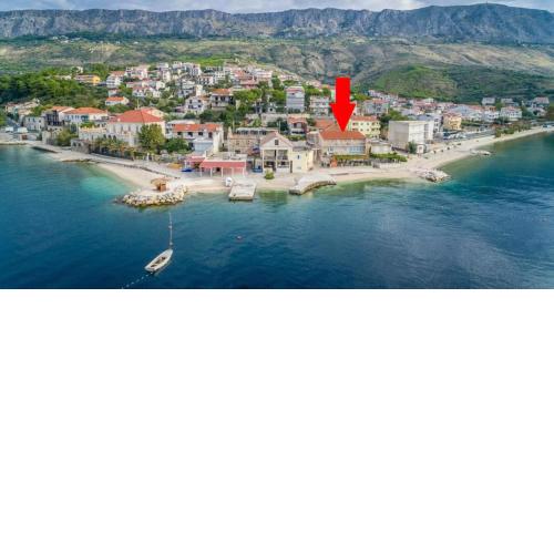 Apartments by the sea Mali Rat (Omis) - 16437