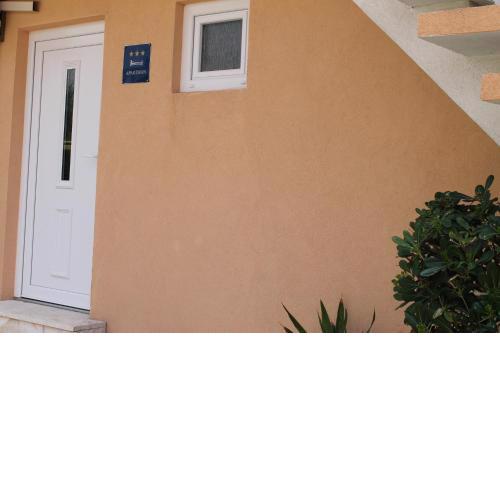 Apartments by the sea Mandre, Pag - 14918