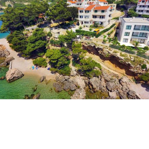 Apartments by the sea Medici, Omis - 1047
