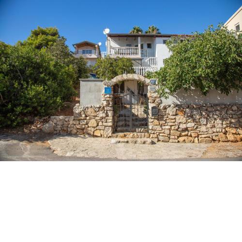 Apartments by the sea Milna, Vis - 8895