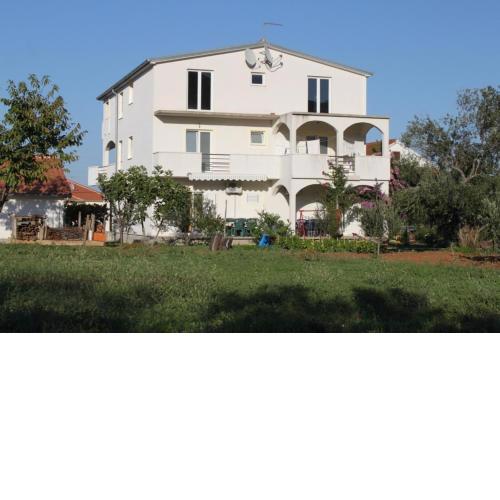 Apartments by the sea Mrljane, Pasman - 8463