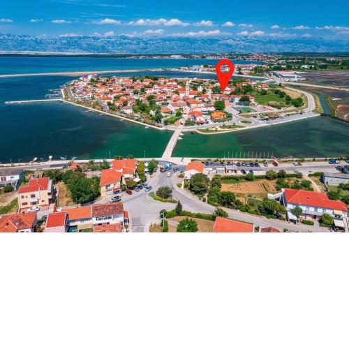 Apartments by the sea Nin, Zadar - 6125