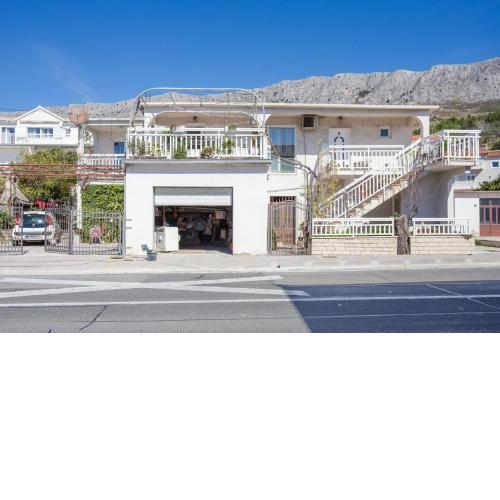 Apartments by the sea Orij, Omis - 7534