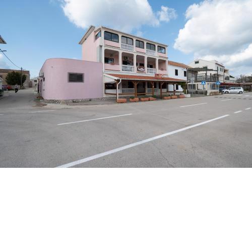 Apartments by the sea Pasman - 8221