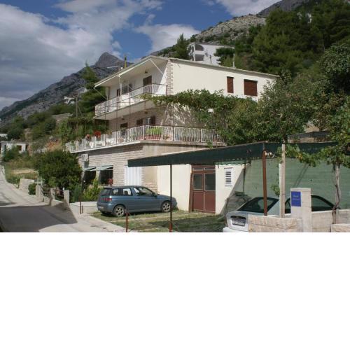 Apartments by the sea Pisak, Omis - 1010