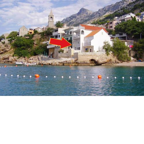 Apartments by the sea Pisak, Omis - 10410