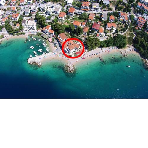 Apartments by the sea Pisak, Omis - 7520