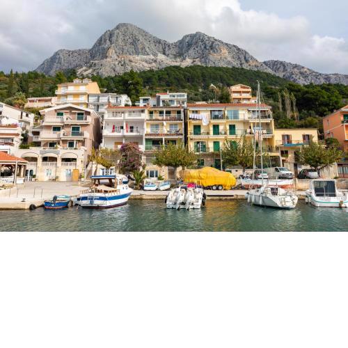 Apartments by the sea Podgora, Makarska - 11469