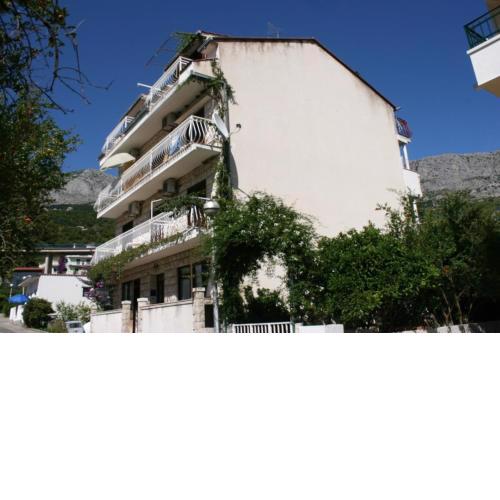 Apartments by the sea Podgora, Makarska - 13216