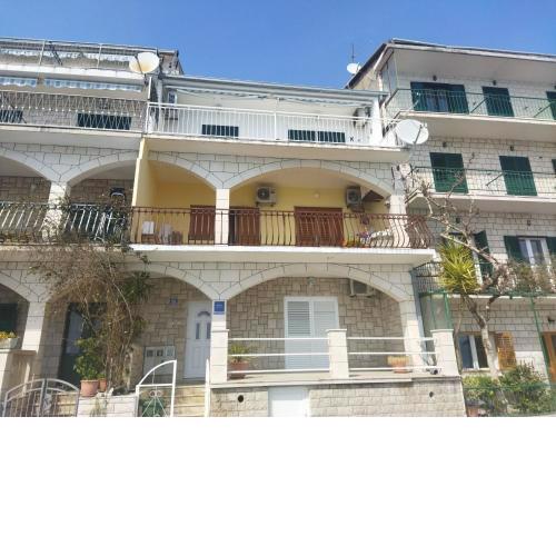 Apartments by the sea Podgora, Makarska - 6801