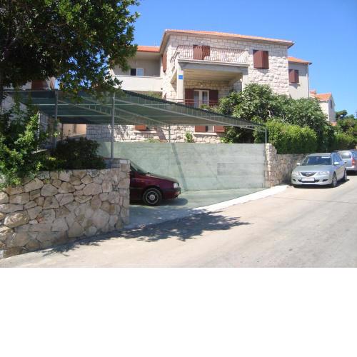 Apartments by the sea Postira, Brac - 14902