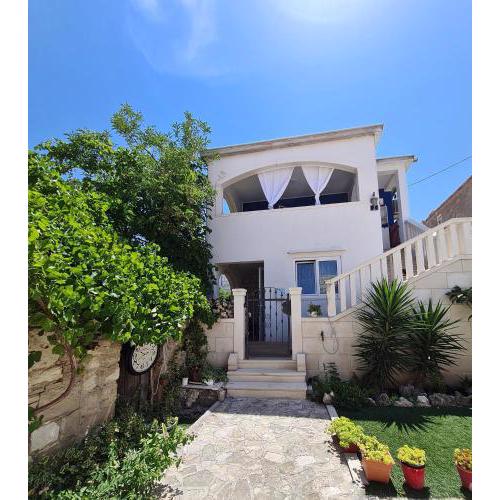 Apartments by the sea Postira, Brac - 17697
