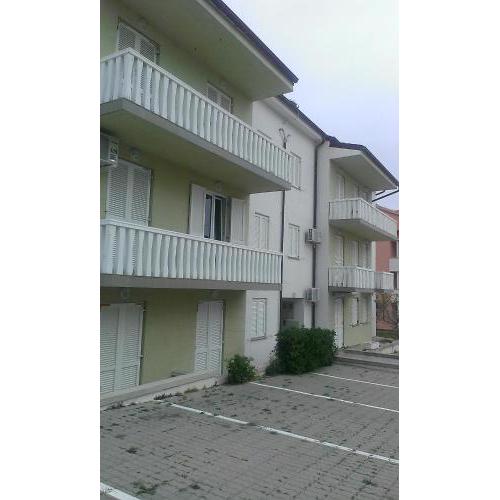 Apartments by the sea Povljana, Pag - 14101