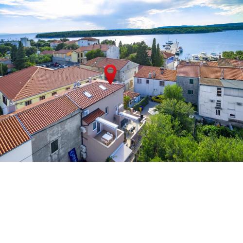 Apartments by the sea Punat, Krk - 20527