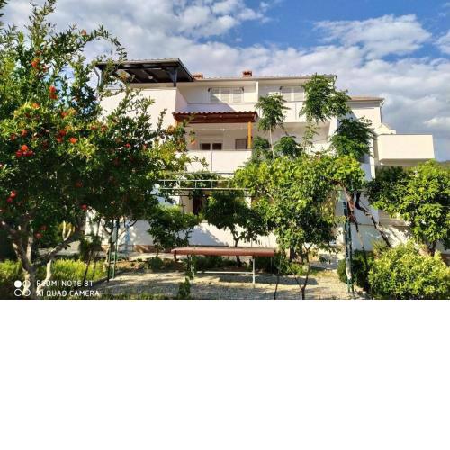 Apartments by the sea Rab - 20222