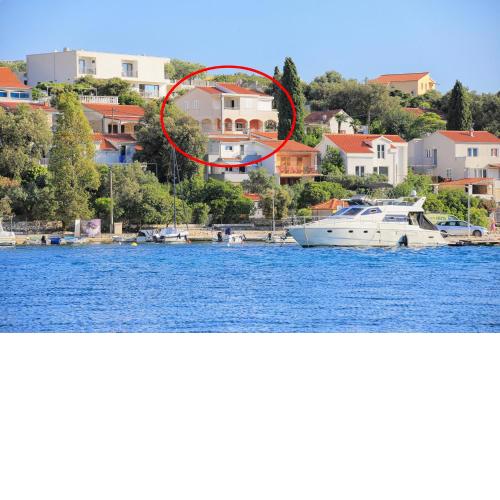Apartments by the sea Seget Vranjica, Trogir - 13771